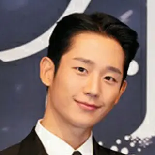 Jung HaeInのインスタグラム