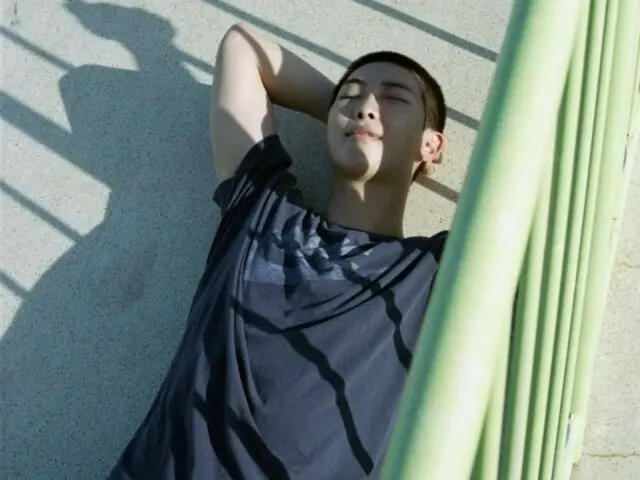 Ca khúc solo "Nuts" của RM (BTS) đứng đầu bảng xếp hạng iTunes... một bất ngờ lớn sau 1 năm 7 tháng kể từ khi phát hành.